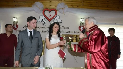 Sevgililer Günü'ne Özel Büyükşehir Nikahı
