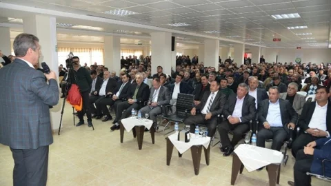 Kayseri Şeker'de 12 Bölgeyi Kapsayan Çiftçi Eğitim Programlarına Start Verildi