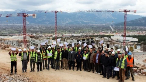 İşçiler İş Güvenliği Sertikasını Aldı