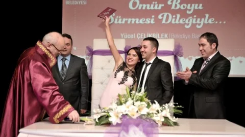 22 Beykozlu Çift 14 Şubat'ta Evliliğe Adım Attı