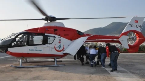 Kazada Yaralanan Genç Helikopterle İzmir'e Sevk Edildi