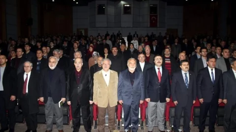 Mehmet Akif İnan Anıldı