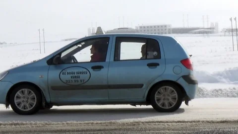Kars'ta Sürücü Kurslarına Kadınlar Yoğun İlgi Gösteriyor