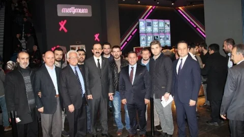 Ak Partililer K.o.z Filmini İzledi