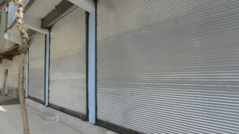 Silopi'de Kepenkler Açılmadı Atatürk Büstleri Söküldü