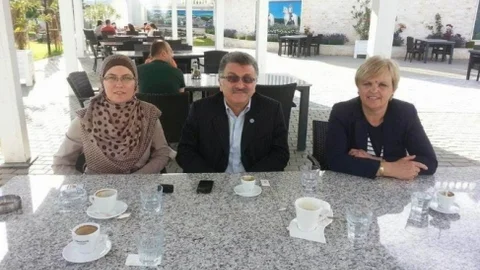 Başörtülü Kosova Milletvekili Bursa'ya Geliyor