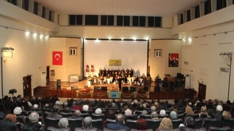 Güre Musiki Ve Kültür Derneği Konser Verdi