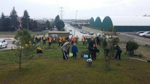 İkinci Sınıf Öğrencilerden Hatıra Ormanı