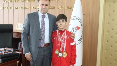 Şampiyon Tekvandocu'dan Sultanoğluna Ziyaret