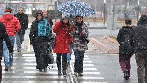 Cemrenin DÜşmesine İki Gün Kala Kayseri'de Kar Yağdı