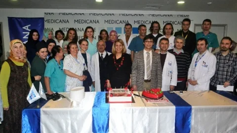 Medıcana'da Başarılı Bölümlere Teşekkür Kokteyli