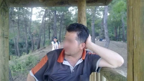 Polis Memuru Camide İntihar Girişimde Bulundu