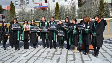 Niğde Baro Başkanlığı'ndan Özgecan Cinayetine Tepki