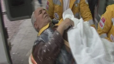 İnşaattan DÜşen İşçi Ağır Yaralandı