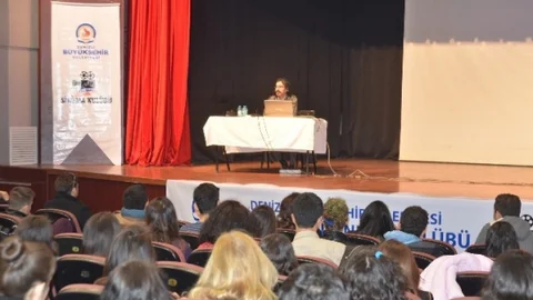 Gençler Ünlü Senarist Birol Tezcan İle Buluştu