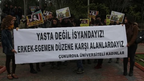 Özgecan Eylemine Katılım Atm Kuyruğundan Az Oldu