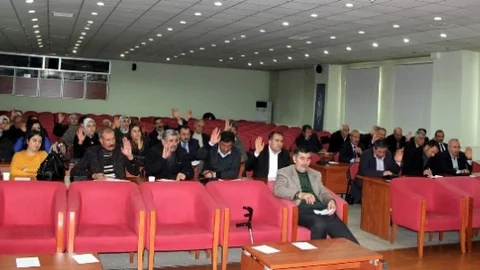 Van Büyükşehir Belediyesi'nden Kobani İçin 500 Bin Tl Yardım