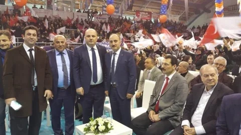 Saraç Kadın Kolları Kongresine Katıldı