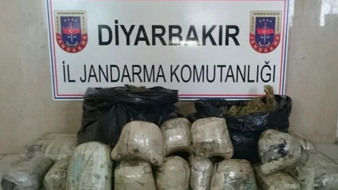 Diyarbakır'da 46 Kilo 970 Gram Uyuşturucu Ele Geçirildi