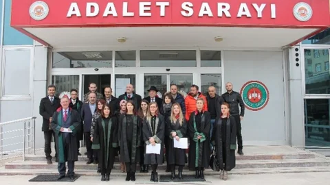 Ünyeli Avukatlardan Özgecan Açıklaması