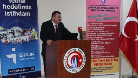 Satış Görevlisi Kursiyerleri Belgelerini Aldı