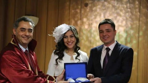 Efeler'de 14 Şubat'ta Nikah Sayısı İki Üç Katına Çıktı