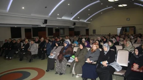 Umre Yolcularına Seminer