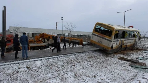 İşçi Servisini Devrildiği Kazada Yaralı Sayısı 16'ya Çıktı