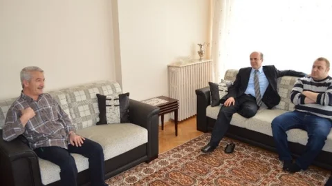 Kamu Hastaneleri Birliği Yöneticilerinden Evlere Hasta Ziyareti