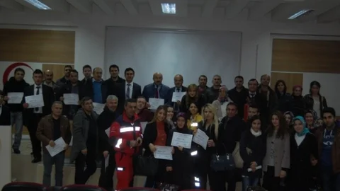 Acil Ve Afetlerde Sağlık Hizmetleri Şubesi'nde Çalışan Sağlık Personeline İş Güvenliği Semineri Verildi