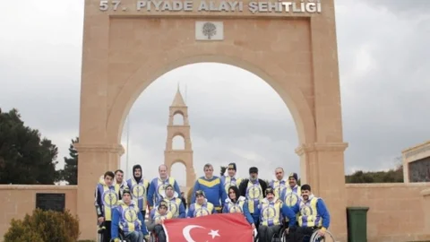 Engelli Sporcular Önce Maça Sonra Şehitliğe