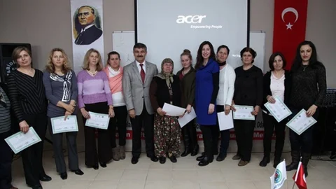 Kadın Çiftçiler Sertifikalarını Aldı