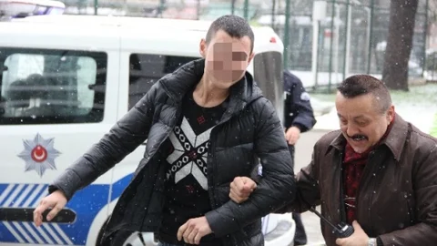 İki Kişiyi Tabancayla Yaralayan Genç Tutuklandı