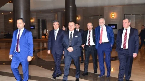 5 Ocak Gazetesi 16. Yılını Kutladı