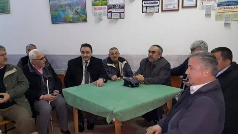 Din Görevlileri Kahvehanelerde