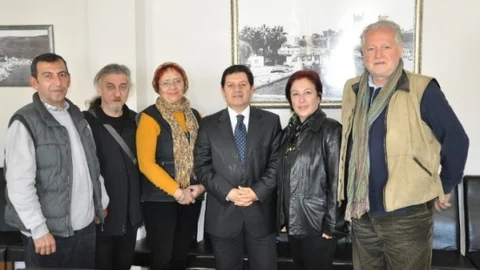 Kültür Sanat Meclisi Üyeleri Kaymakam Dr. Gödekemerdan'ı Ziyaret Etti
