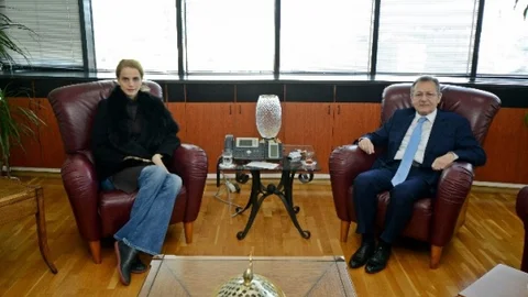 Tuğçe Kazaz Balıkesir Büyükşehir Belediyesi'ni Ziyaret Etti