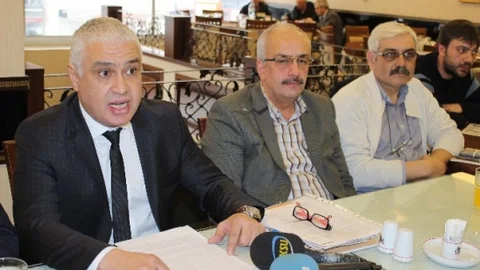 Tarih Profesörüne Tepki