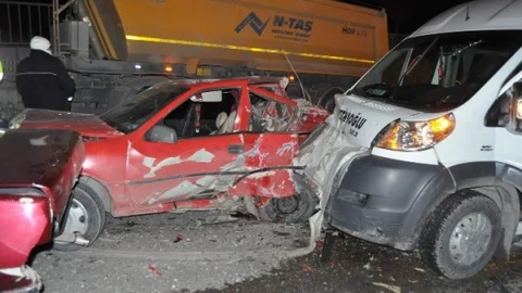 Eskişehir'de Zincirleme Trafik Kazası 5 Yaralı