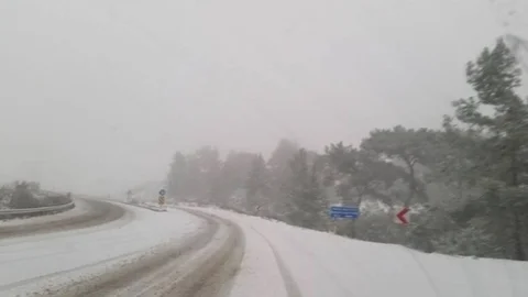 Antalya Da Beyaza Büründü