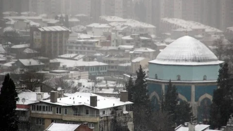 Bursa'da Beklenen Kar Geldi