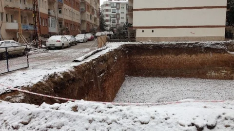 Tedbirsiz İnşaat Çalışması Güvenlik Tehditi Oluşturuyor