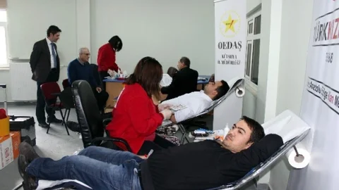 Oedaş Personelinden Kızılay'a Kan Bağışı
