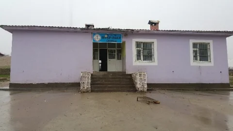 Batman Beşpınar İlkokulu Kitap Yardımı Bekliyor