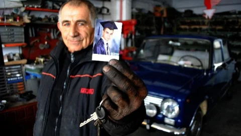 Ne Ünlüler İstedi Ama O Torununa Verdi