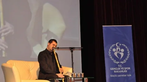 'nihat Hatipoğlu İle Gönül Sohbeti Gecesi'ne Yoğun İlgi