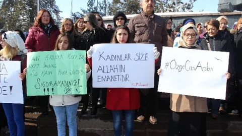 Erzurum Kadın Platformundan Özgecan Eylemi