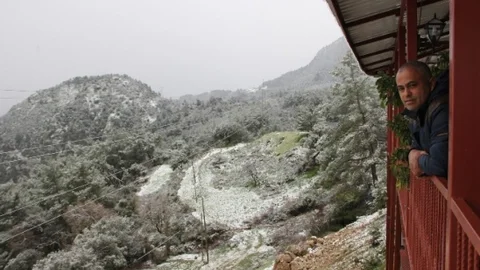 Çıralı'da 20 Yıl Sonra İlk Kez Kar Yağdı