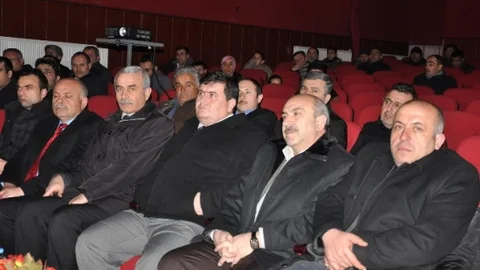 Sorgun'da “Sınava Hazırlıkta Ailenin Rolü” Konferansı Verildi
