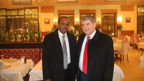 Eski Büyükelçiye Afrika'dan Seçim Desteği